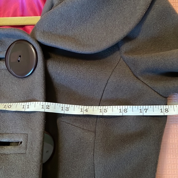 Rodika Zanian oversized colar wool and cashmere blend coat. - Picture 11 of 14